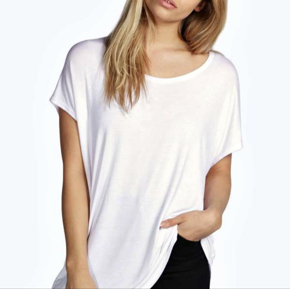 NWT Boohoo Jasmin Basic Oversized Tunic Tee White - 6